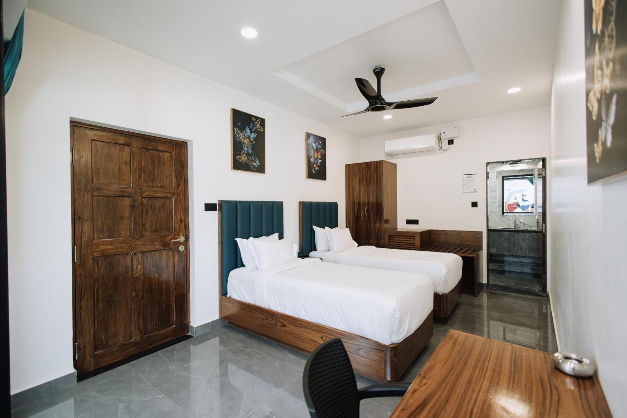Anjuna Blue Resort Εξωτερικό φωτογραφία