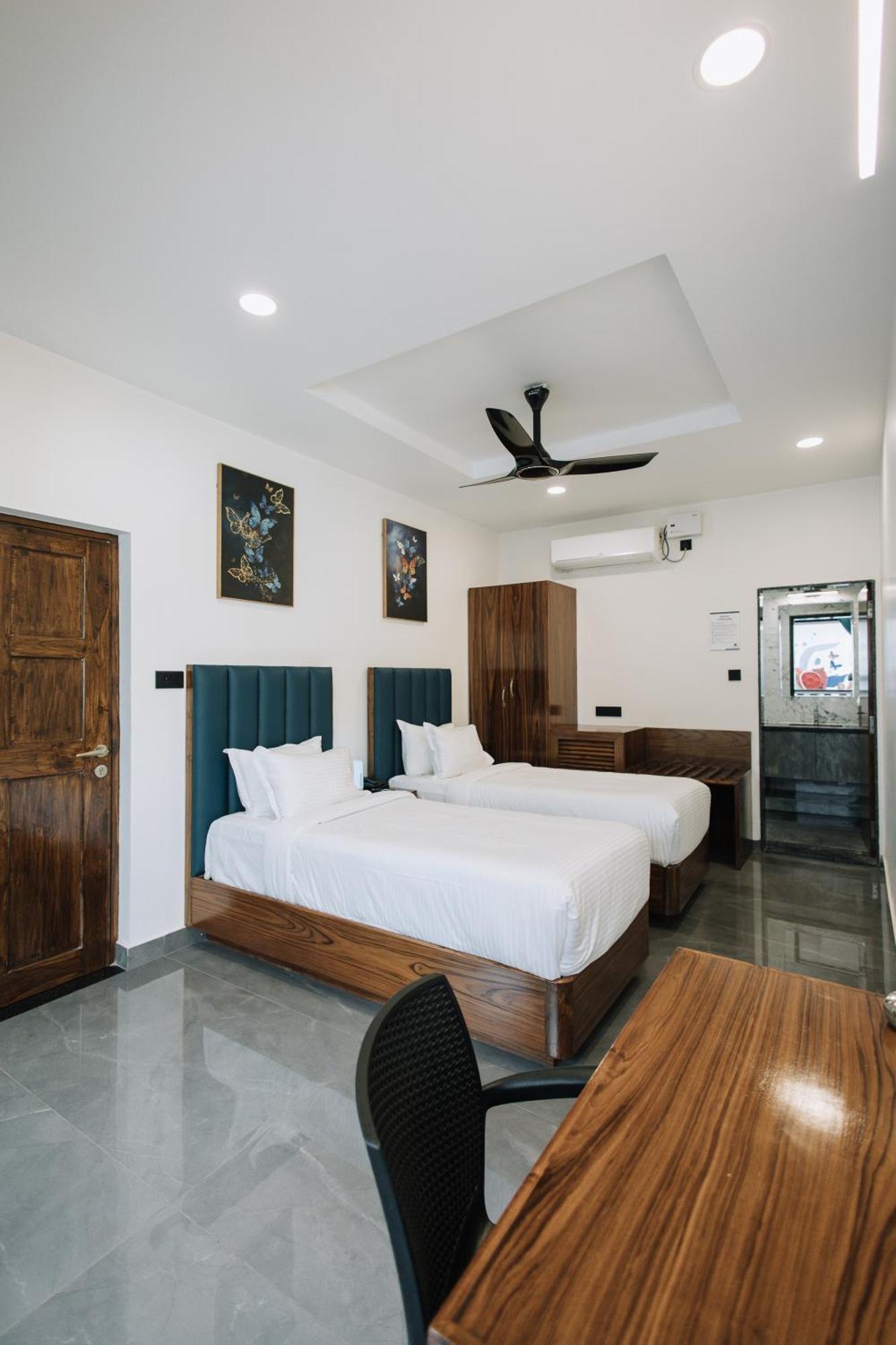 Anjuna Blue Resort Εξωτερικό φωτογραφία