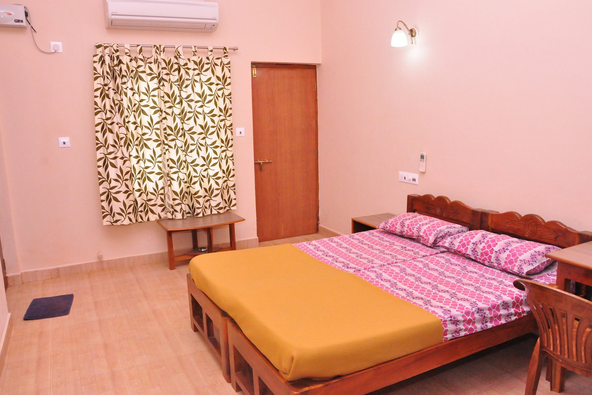 Anjuna Blue Resort Εξωτερικό φωτογραφία