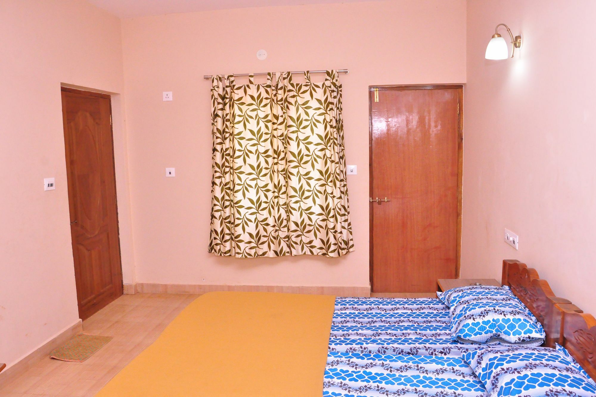 Anjuna Blue Resort Εξωτερικό φωτογραφία